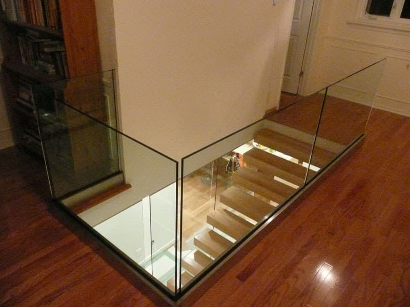 GLASS RAILING (G-RL28)