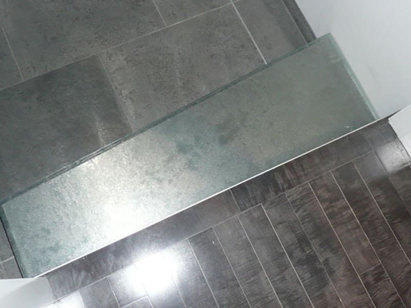 GLASS STEP (GF17)