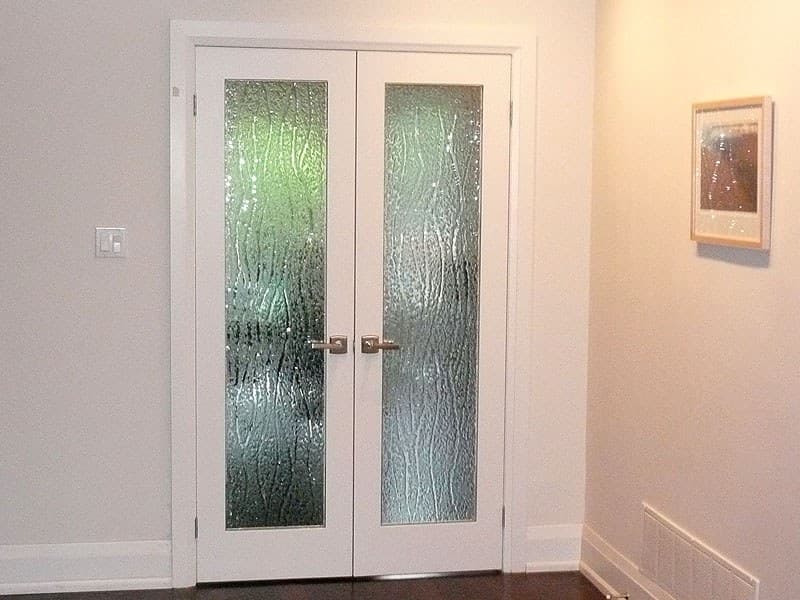 TEXTURED GLASS DOORS (DL26)