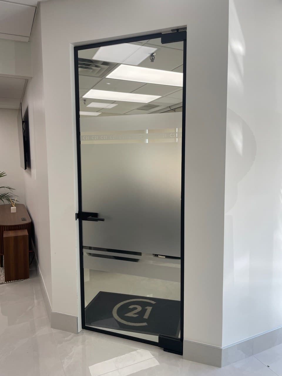 Glass Dividers & Partitions