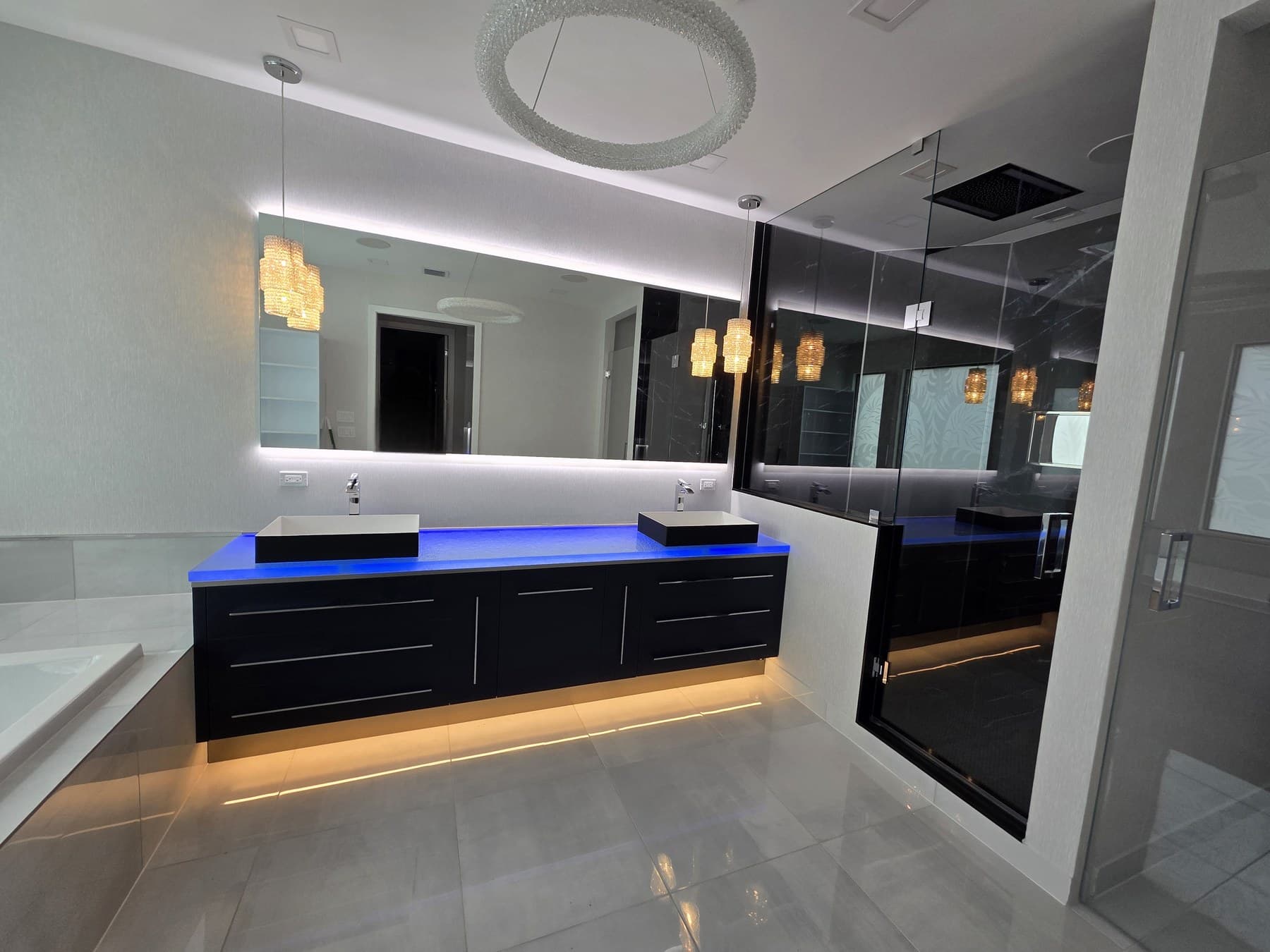 Clear Glass Shower Enclosure (SHD202)