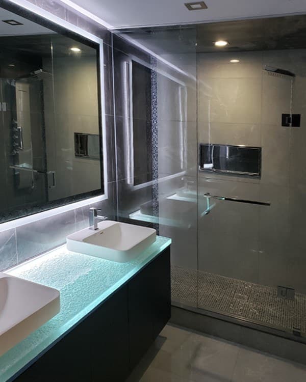 CLEAR GLASS SHOWER ENCLOSURE (SHD33)