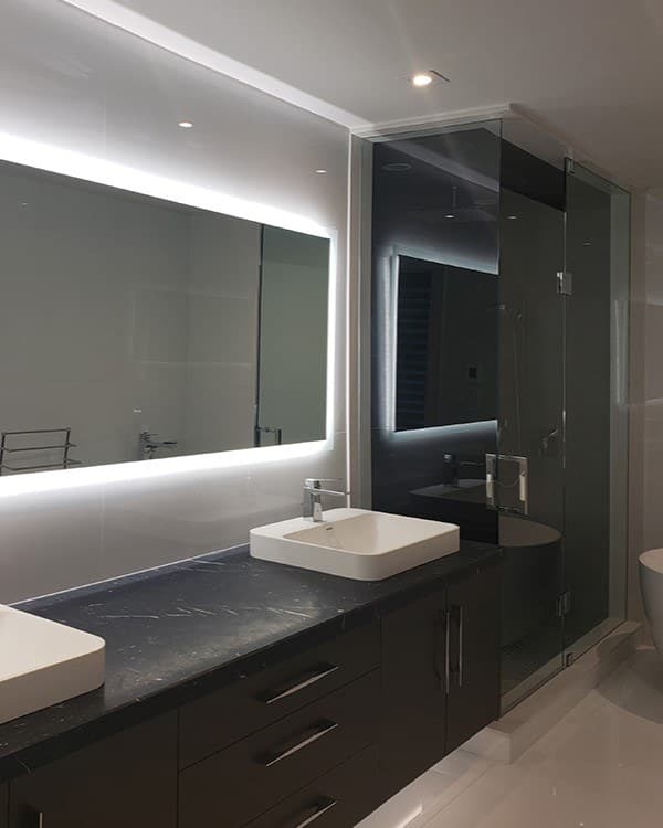 GLASS SHOWER ENCLOSURE (SHD72)