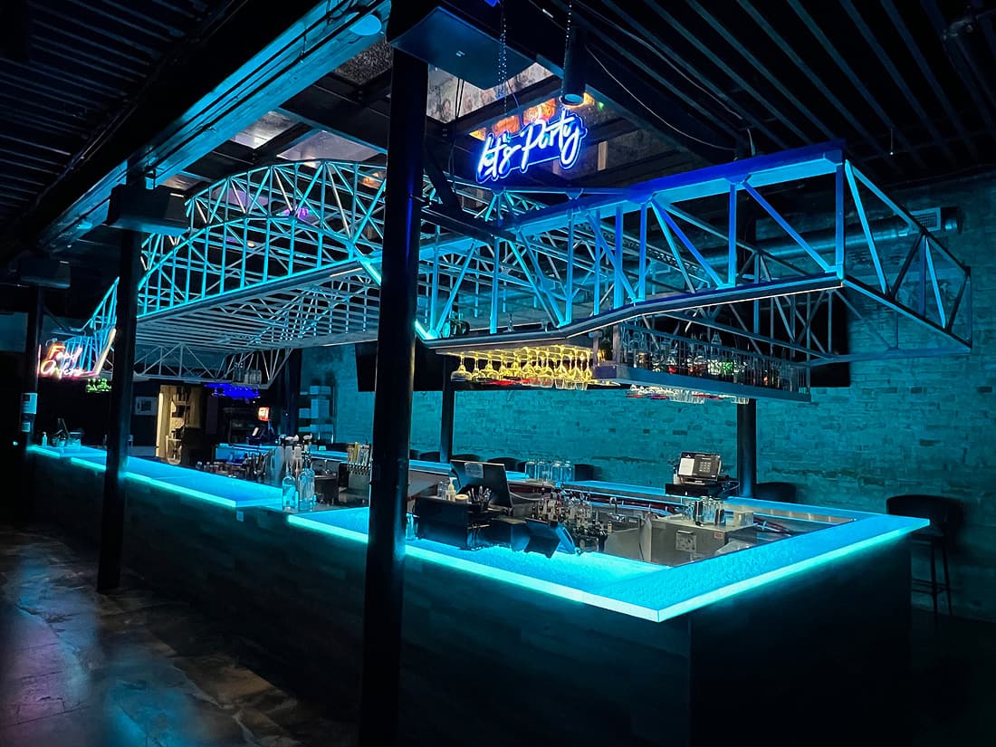 Glass Bar Top for Commercial Bar