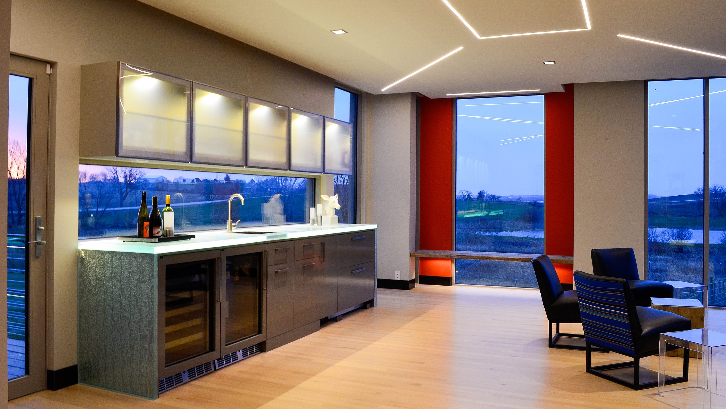 Thermoformed glass countertop