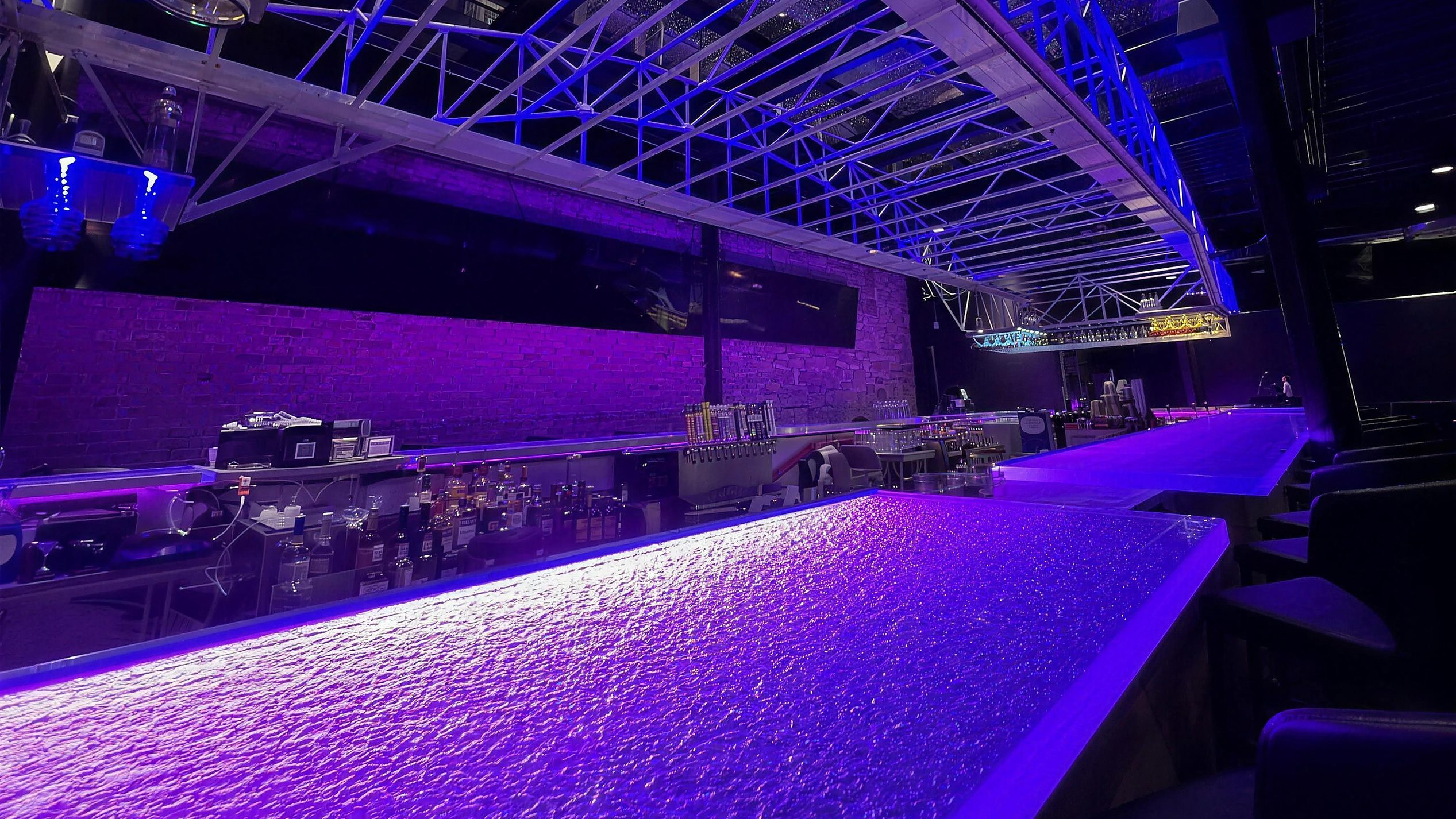 Commercial glass bar