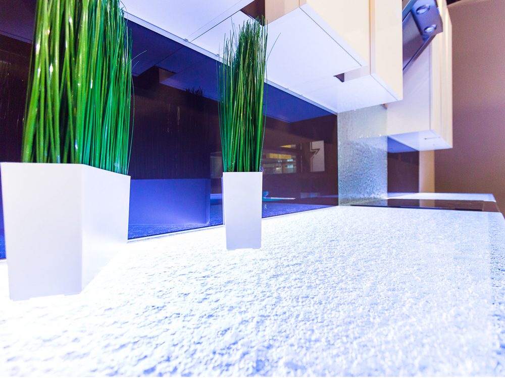 glass backsplash