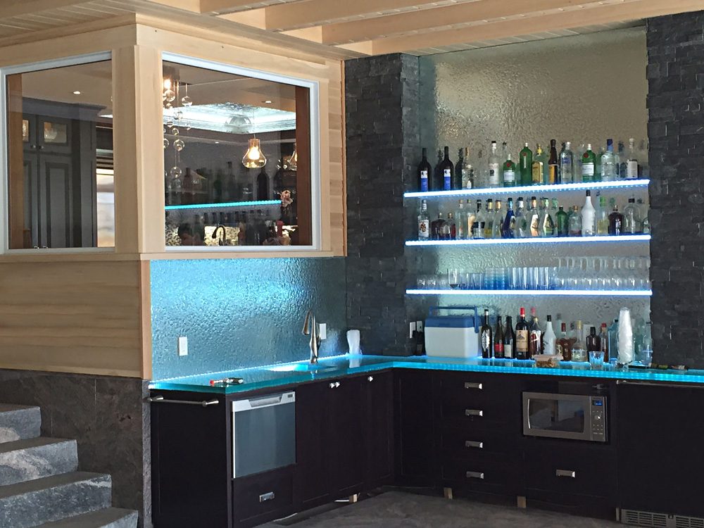 Kitchen glass countertop Tanya Shulman1