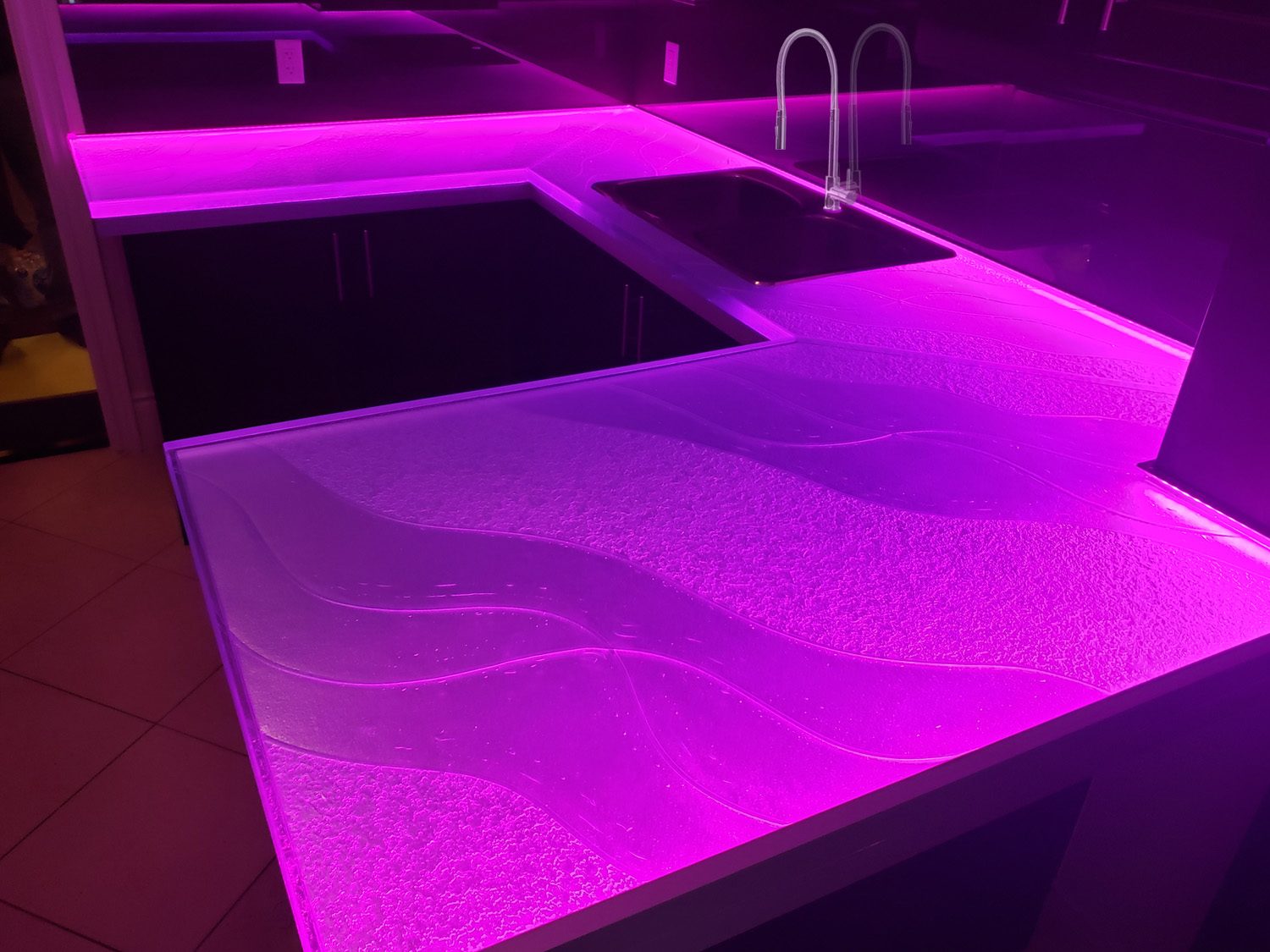 Kitchen glass countertop Colin Silber3