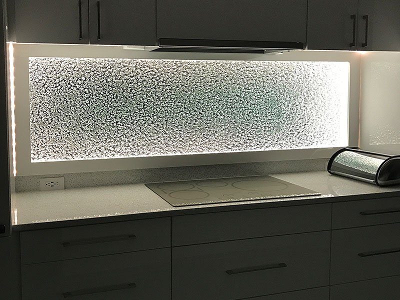 Custom glass backsplashes