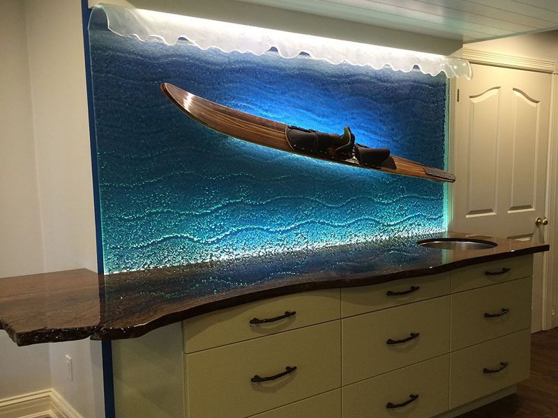 Decorative glass wall Enns1